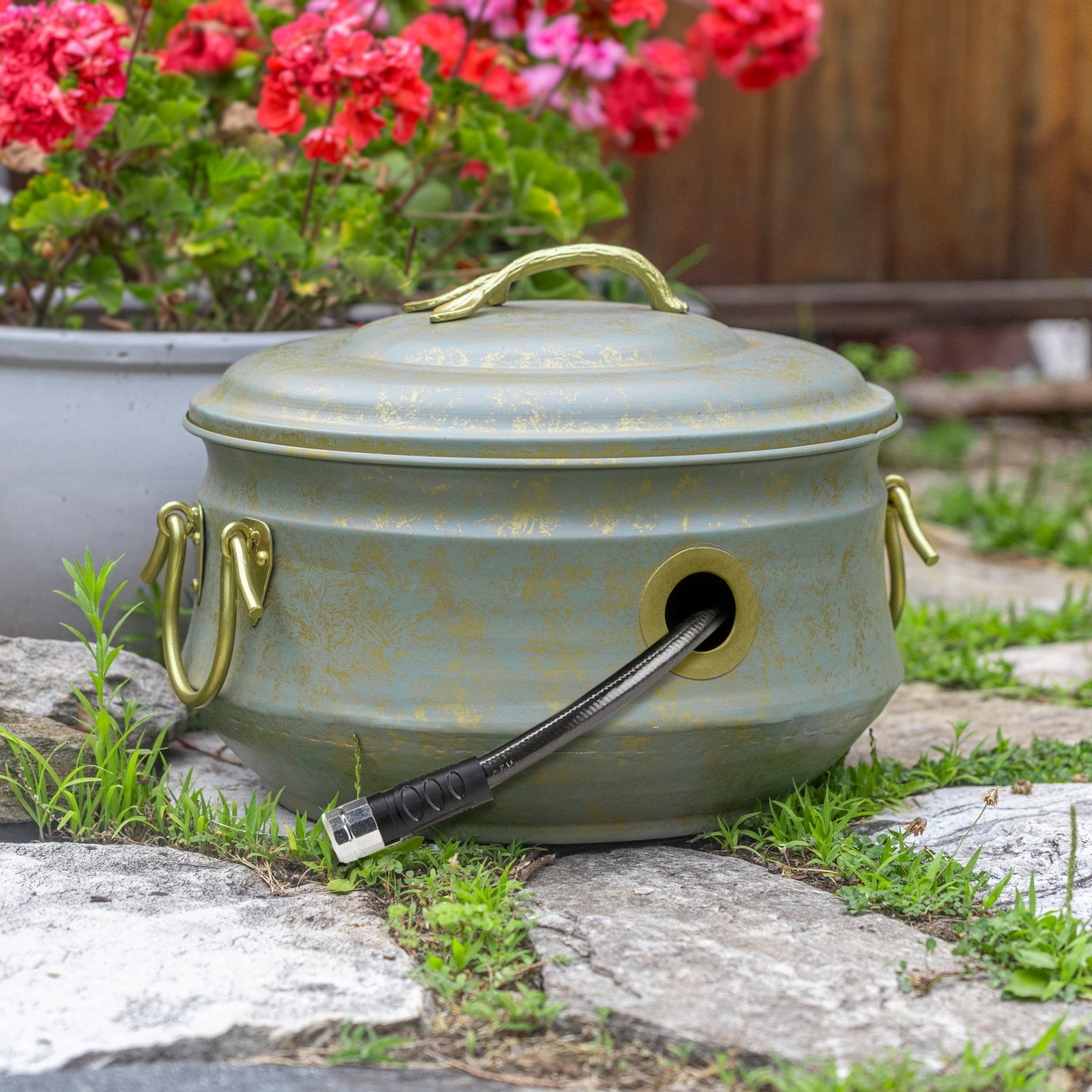 Decorative Garden Hose Pots with Lid: Brass and Copper Finish – Good  Directions
